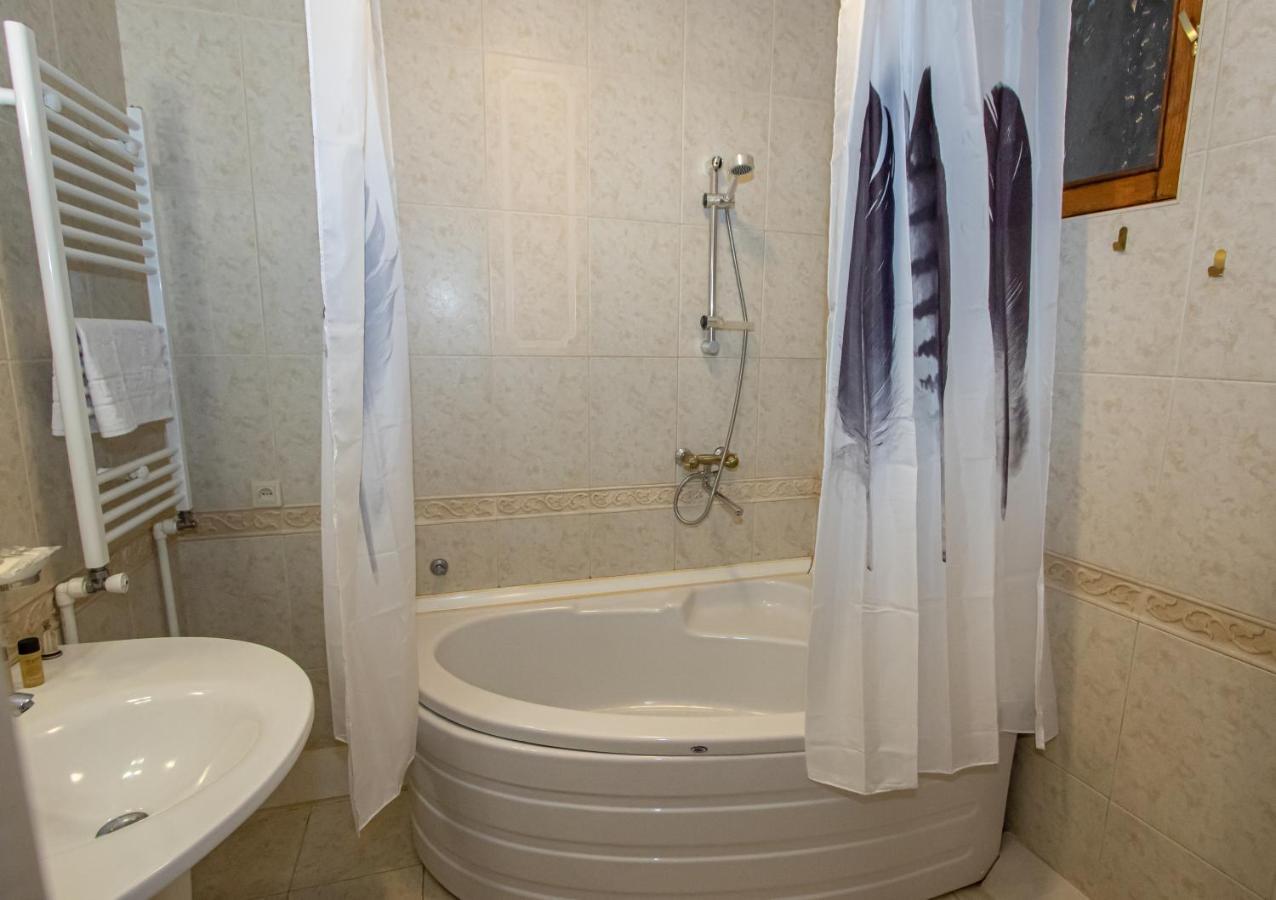 Hotel Old Tbilisi 5 Rooms ภายนอก รูปภาพ