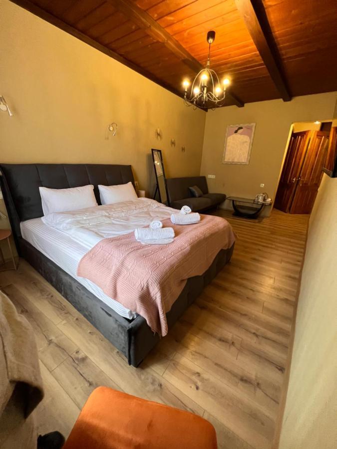 Hotel Old Tbilisi 5 Rooms ภายนอก รูปภาพ
